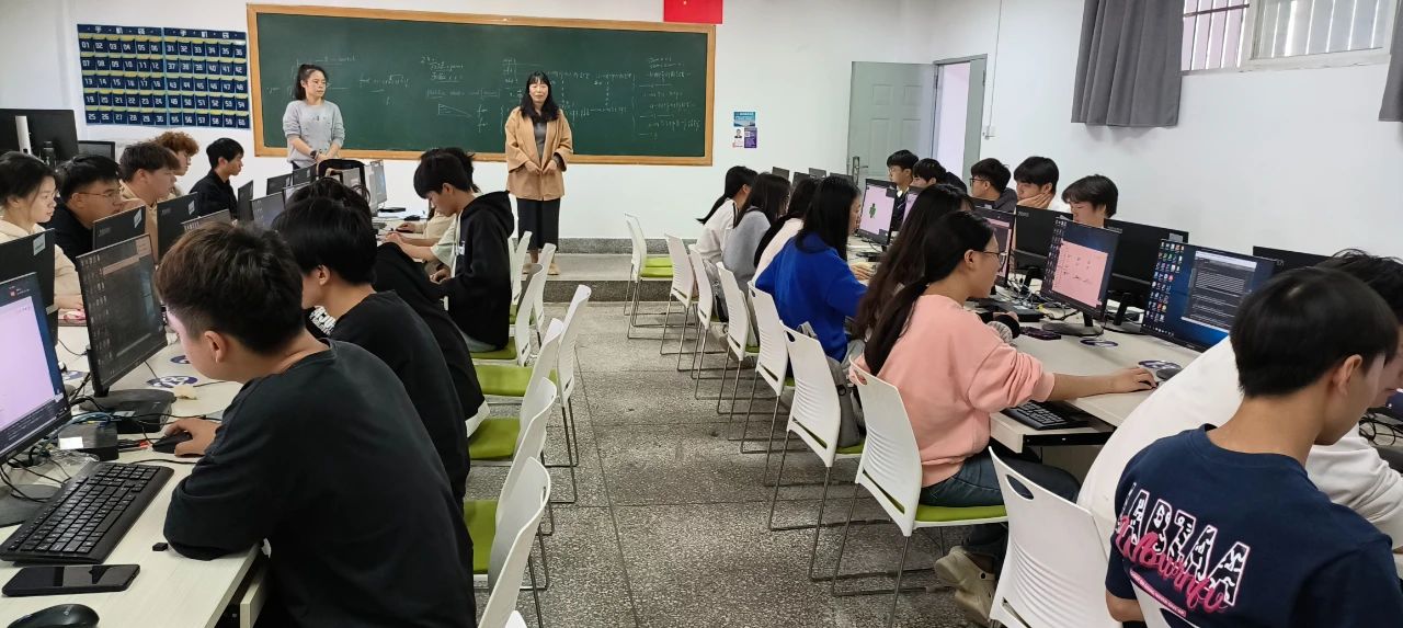 云南國(guó)土資源職業(yè)學(xué)院2024年技能競(jìng)賽“應(yīng)用軟件系統(tǒng)開(kāi)發(fā)”賽項(xiàng)圓滿落幕，助力云南軟件開(kāi)發(fā)人才培養(yǎng)